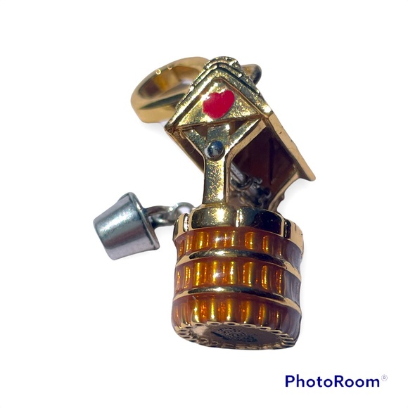 Wishing Well Juicy Charm Collectible and Retired Juicy Couture. Fully Working. - Picture 1 of 6